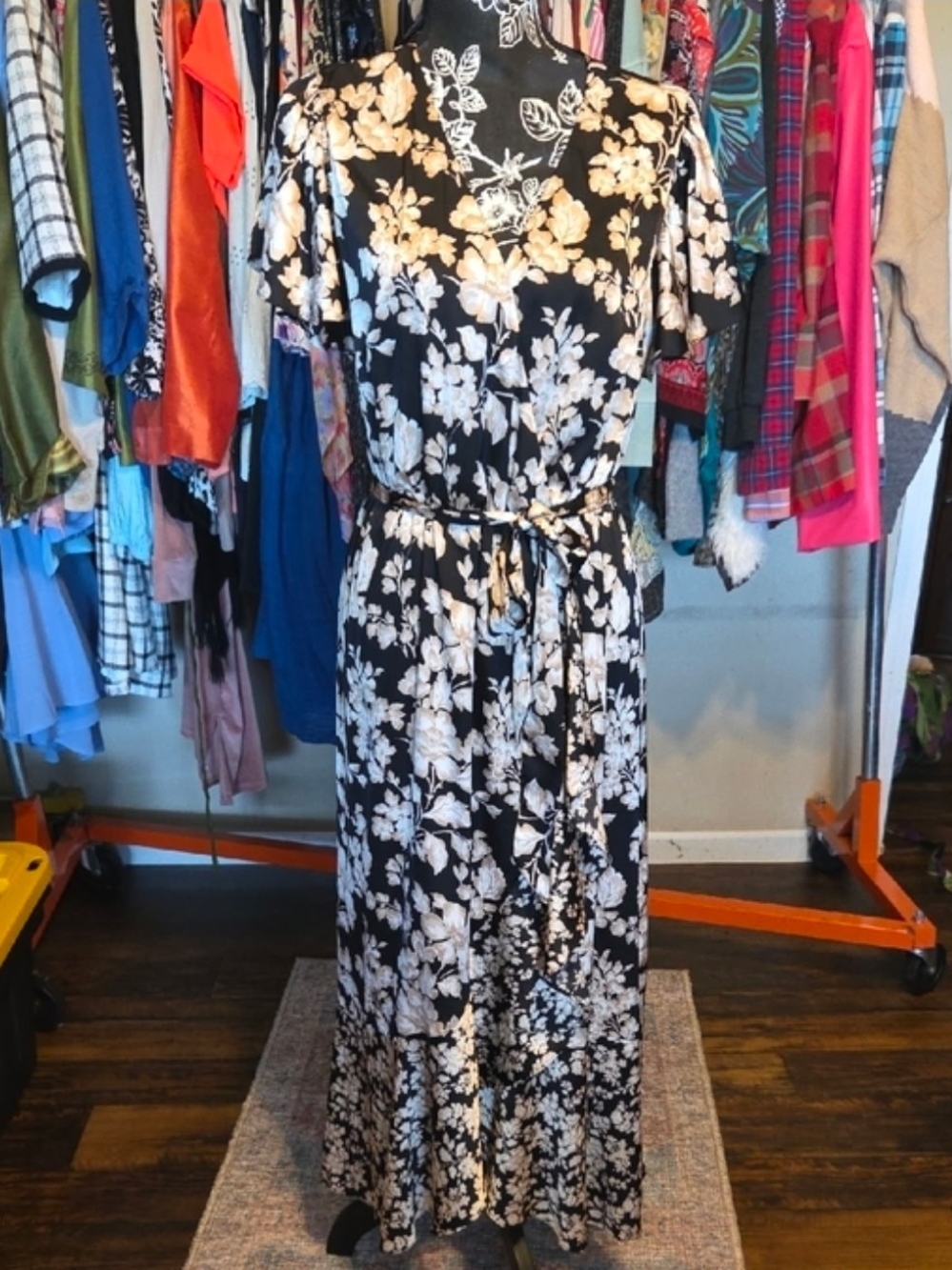 Nicole Miller Black Maxi Dress with White Floral Print and Tie Waist
